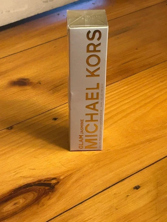 Michael Kors Glam Jasmine Eau de Parfum - Sealed and unopened - Picture 2 of 2